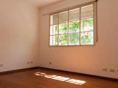 Humboldt 2400, Piso 1 A