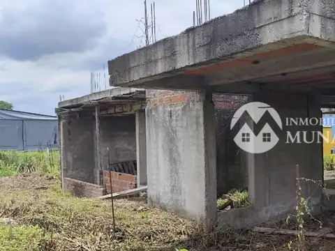 EN VENTA TERRENO CON CONSTRUCCION VERTIENTES VAQUEROS