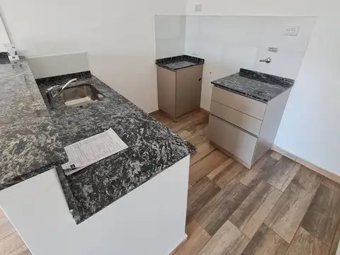 Departamento en Alquiler en Lanús Este, $ 500.000