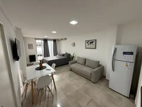1 Ambiente Reciclado a Nuevo Patio/Balcón/CHAUVIN
