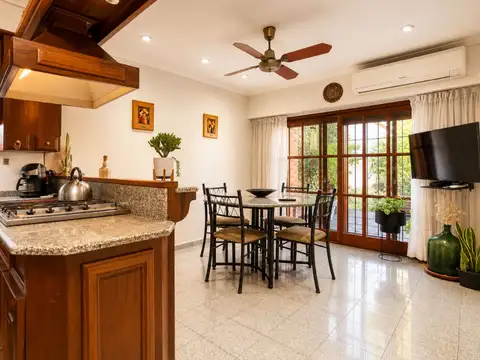 Casa en Venta en Bernal Oeste, USD 223.000