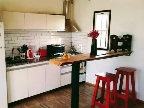 Casa 3 ambientes con 2 baños