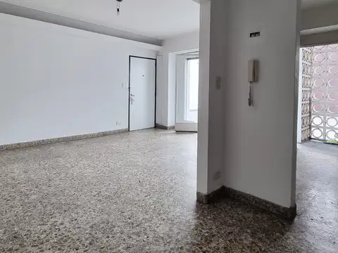 Depto Tipo Casa en Venta al Este