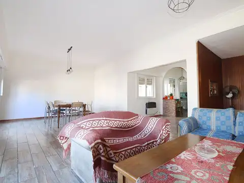 VENTA PH MONTE CASTRO 4 AMB C/DEP TERRAZA PARRILLA