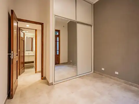 Depto Tipo Casa 2 ambientes con 2 baños