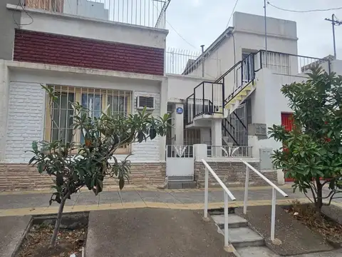 Alquiler Comercial Casa   Monoambiente - Calle Alderete 326 - Neuquén Capital