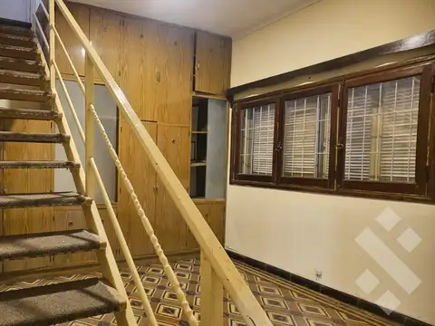 Alquiler Comercial de Casa + Monoambiente - Calle Alderete 326 - Neuquén Capital