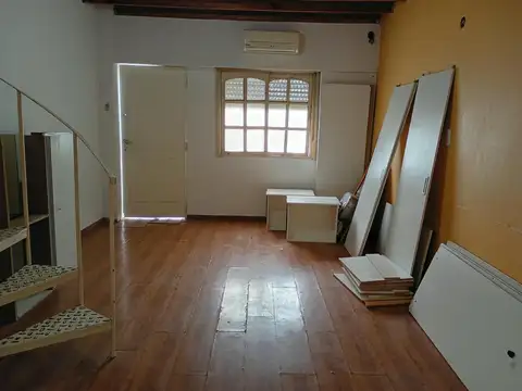 Depto Tipo Casa en Alquiler de 2 ambientes