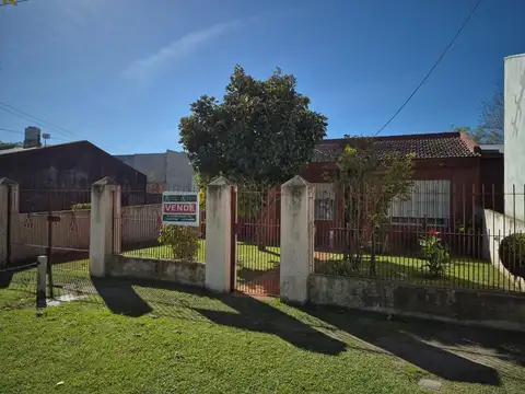 CASA EN CHASCOMUS