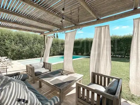 Casa en venta - La Horqueta de Echeverria