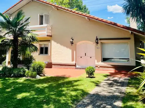 Casa en Venta en La Martona, USD 190.000