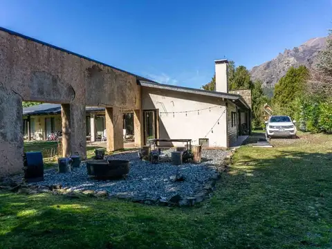 Casa 5 ambientes con 3 baños