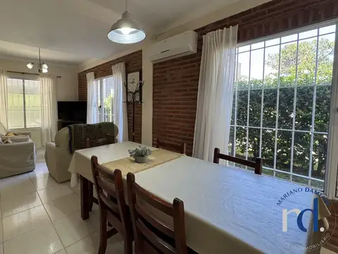 Departamento 4 ambientes con 2 baños