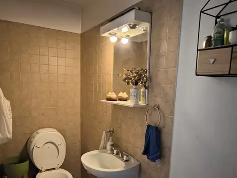 Casa en venta en Arguello zona Colegios - 3 dormitorios y jardin con pileta - calefaccion Central