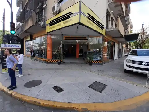 Local en Alquiler Via Pública