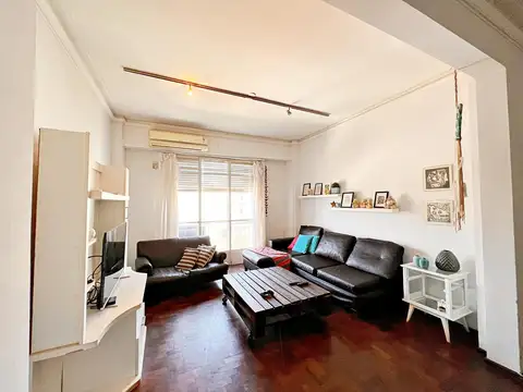 Departamento 6 ambientes con 1 baño