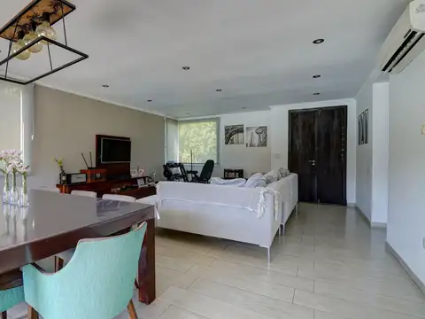 Casa en Venta en La Lomada De Pilar, USD 600.000