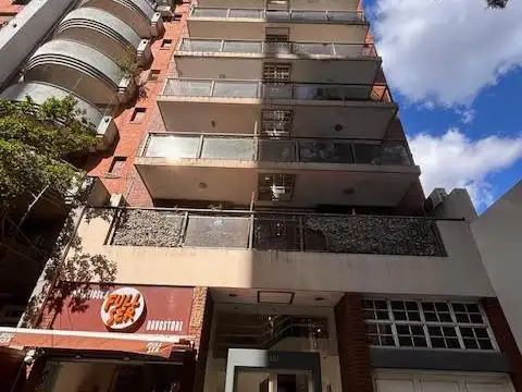 Departamento en  venta de 2 ambientes con cochera lomitas