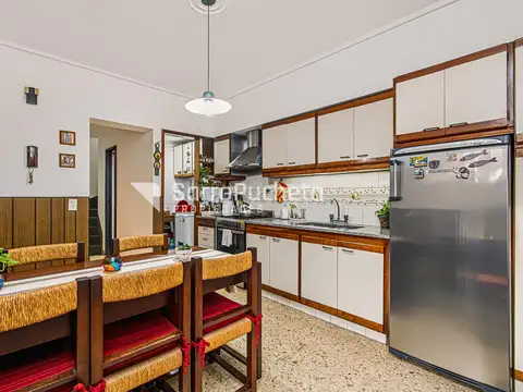 Casa 5 ambientes con 1 baño