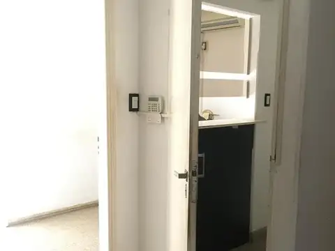 Oficina en Alquiler 50 años