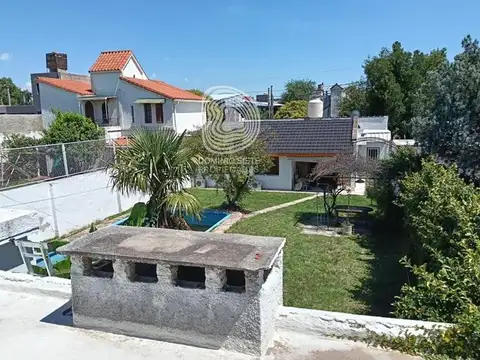 Casa 5 ambientes con 2 baños