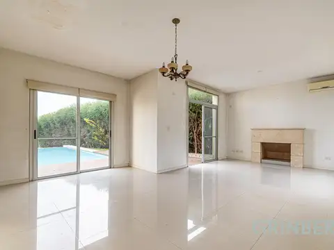 Avda de los Lagos  al 5800