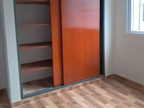 Departamento en Alquiler en Villa Celina, $ 600.000