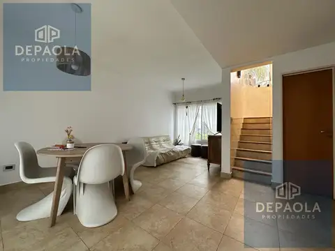EXCELENTE Y TRANQUILO DÚPLEX 4 AMBIENTES