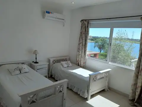 alquiler temporal casa a laguna en Villanueva