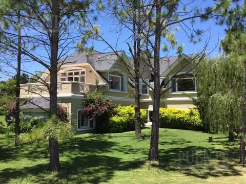 Casa en Venta de 6 dormitorios