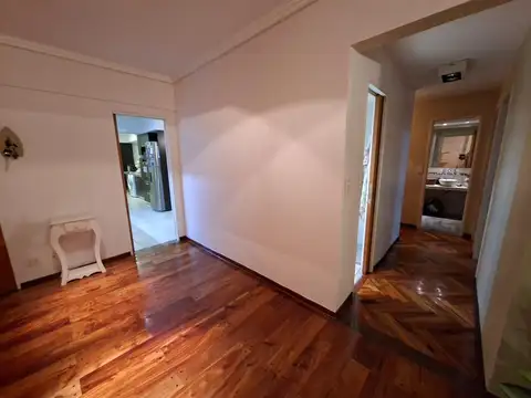 Departamento 4 ambientes con 2 baños