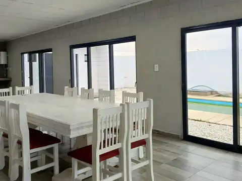 Casa Monoambiente con 2 baños