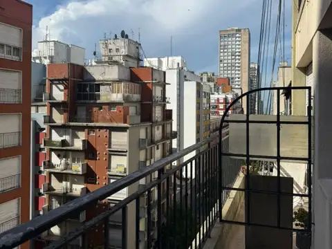 Corrientes 1900, Piso 7