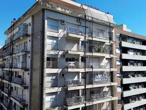 Departamento 1 Dormitorio, Amplio.-