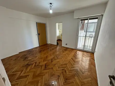 DEPARTAMENTO 3 AMBIENTES MUY LUMINOSO - EXCELENTE UBICACION