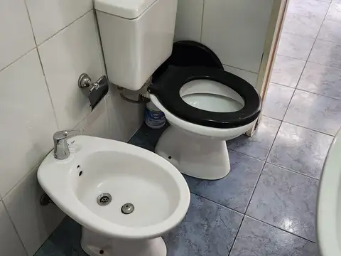 Depto Tipo Casa en Alquiler en Caseros, $ 450.000