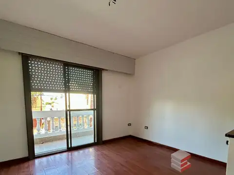 Depto Tipo Casa en Alquiler 32 años