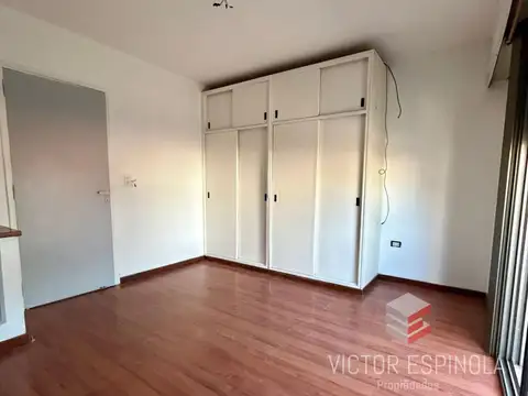 Depto Tipo Casa 5 ambientes con 2 baños