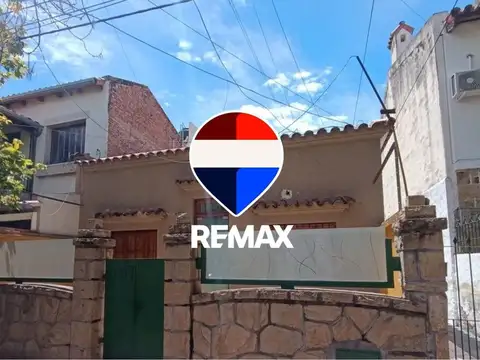 CASA 4 DORMITORIOS VENTA + DEPARTAMENTO CENTRO