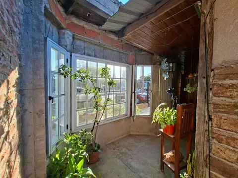 Casa 3 ambientes con 1 baño