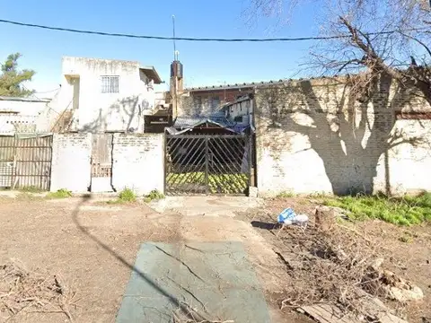 Galpon con vivienda