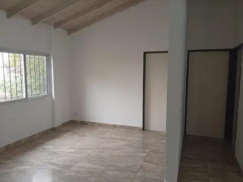 Depto Tipo Casa 3 ambientes con 1 baño