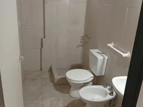 MUY BUEN DEPTO T/CASA 3 AMB AMPLIO!