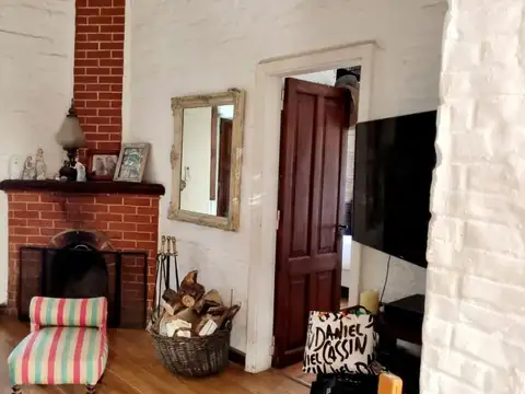 Casa 2 ambientes con 2 baños