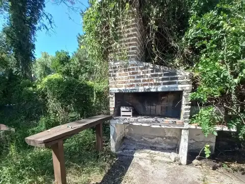 Casa + pileta + amplio terreno