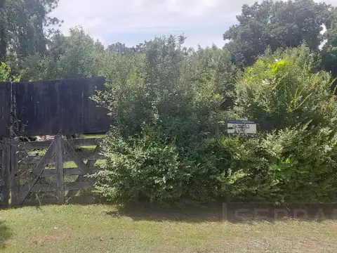 VENTA  Terreno de 730 m2 , parquizado  con mejoras, calle Rubén Darío al 500, Parque Sakura, Exaltacion de la Cruz