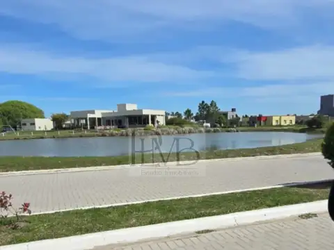 Avenida Nestor Kirchner y RP 16