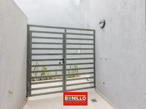 Depto Tipo Casa en Alquiler en Villa Pueyrredón, $ 950.000