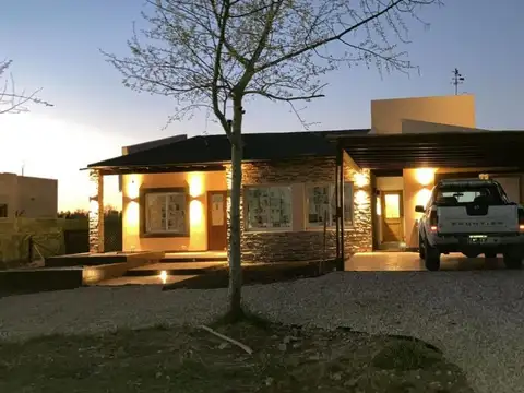Casa en Venta en Countries y Barrios Cerrados en Coronel Brandsen, USD 225.000