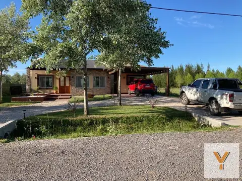 Casa en Venta con 2 cocheras
